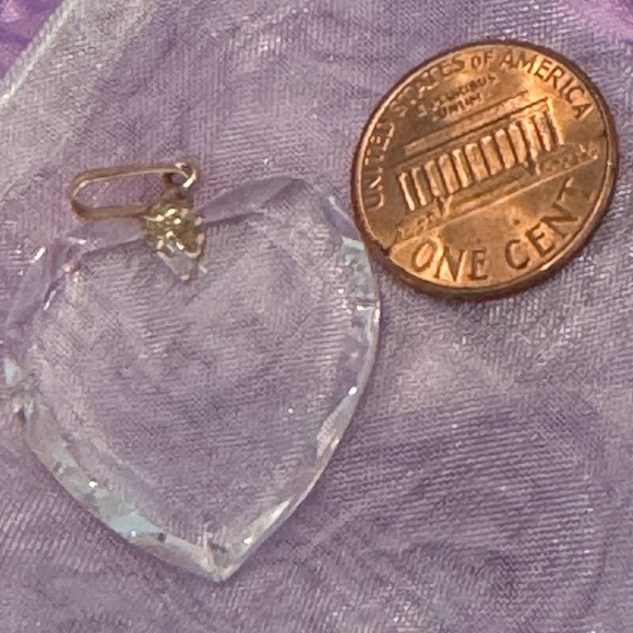 Swarovski crystal heart pendant w/ 14K gold bails - Picture 6 of 6